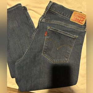 Women’s Levi’s Great Condition